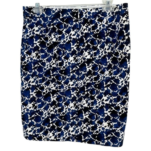 J. by J. Crew Blue/White/Black Abstract Floral Print Pencil Skirt - Sz 4 - Picture 2 of 10